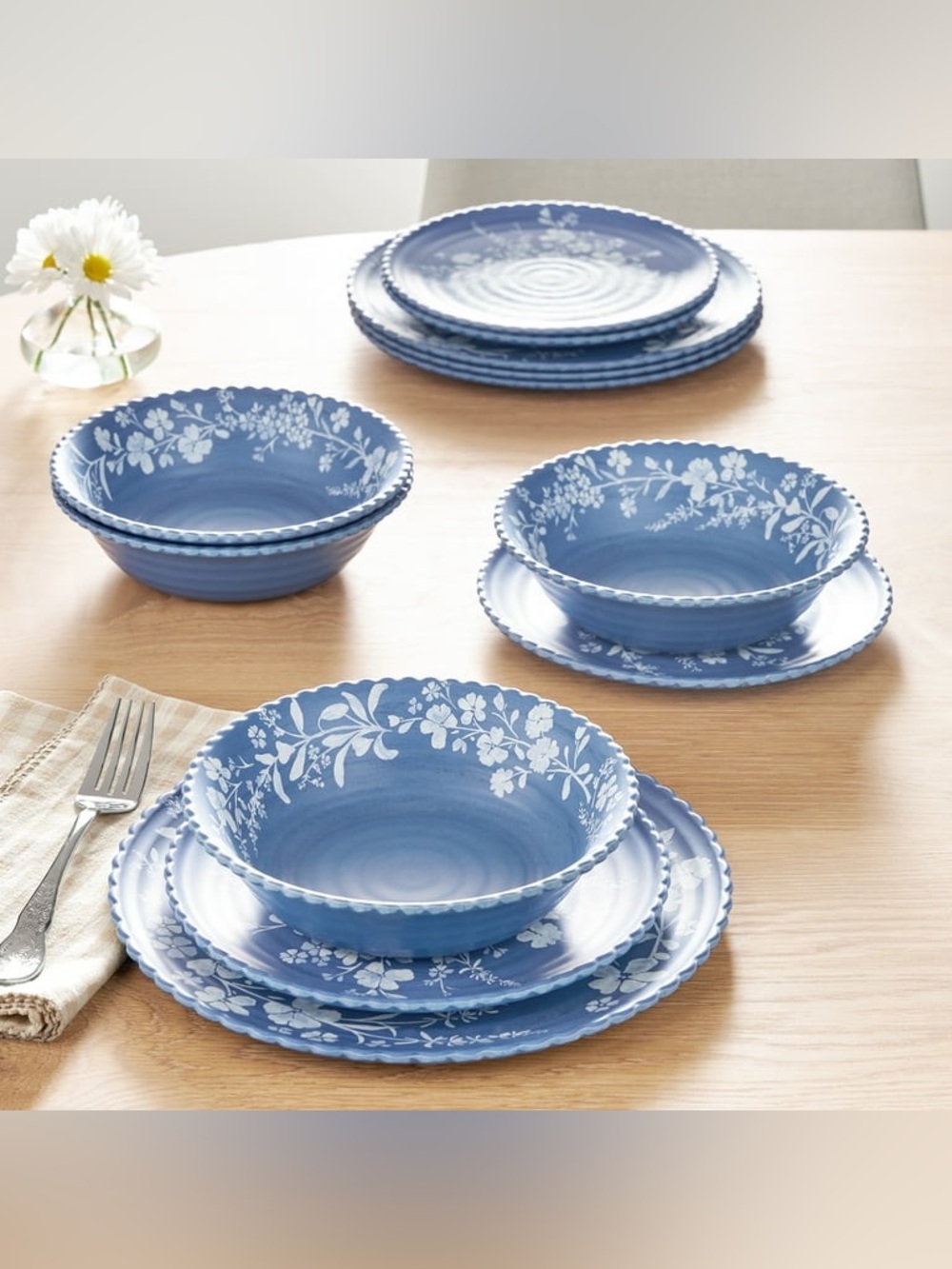 THE PIONEER WOMAN NWT 12-Piece Daisy Bamboo
Melamine Dinnerware Set, Blue - Picture 2 of 10